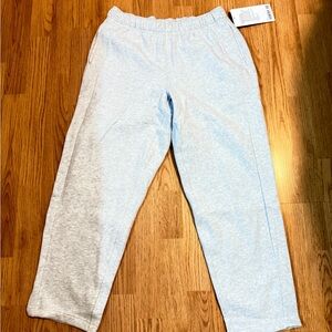 NWT Lululemon Scuba Mid-Rise Tapered 7/8 Pant